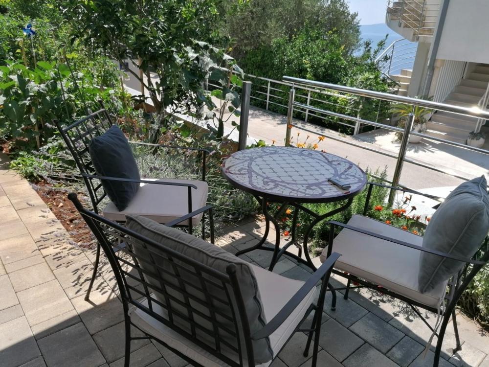 Apartmani Marinovic Podgora Exteriör bild