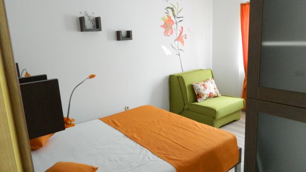 Apartmani Marinovic Podgora Exteriör bild
