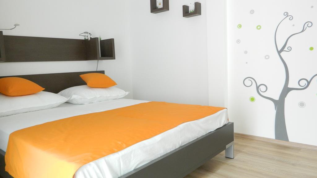 Apartmani Marinovic Podgora Exteriör bild