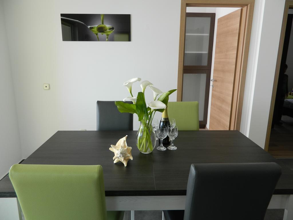 Apartmani Marinovic Podgora Exteriör bild
