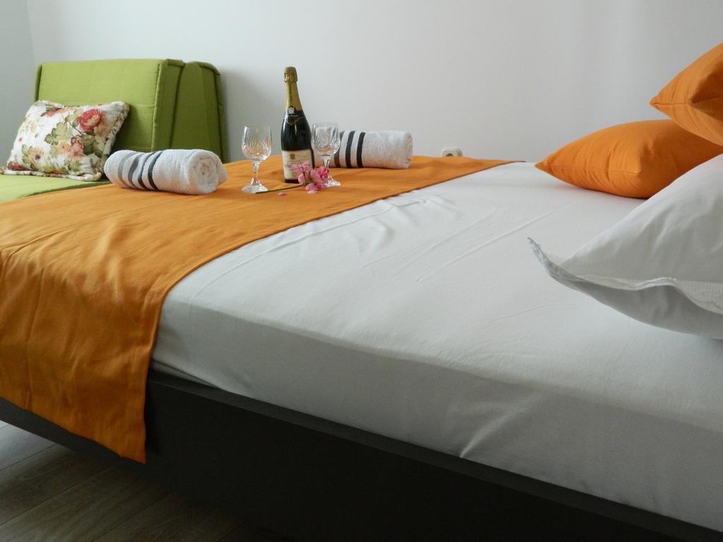 Apartmani Marinovic Podgora Exteriör bild