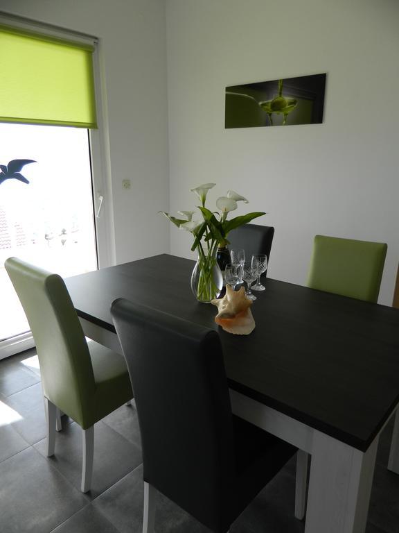 Apartmani Marinovic Podgora Exteriör bild