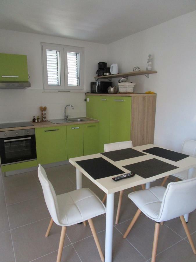 Apartmani Marinovic Podgora Exteriör bild