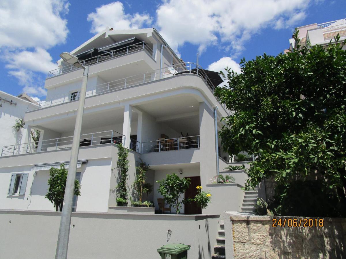 Apartmani Marinovic Podgora Exteriör bild
